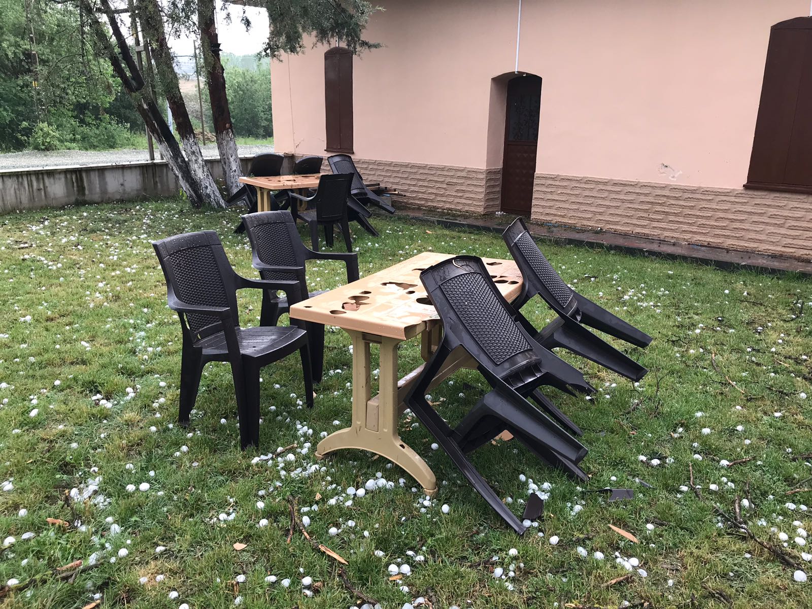 Kavakta ki Dolu Yağışı Hayatı Felç Etti Kavakta ki Dolu Yağışı Hayatı Felç Etti